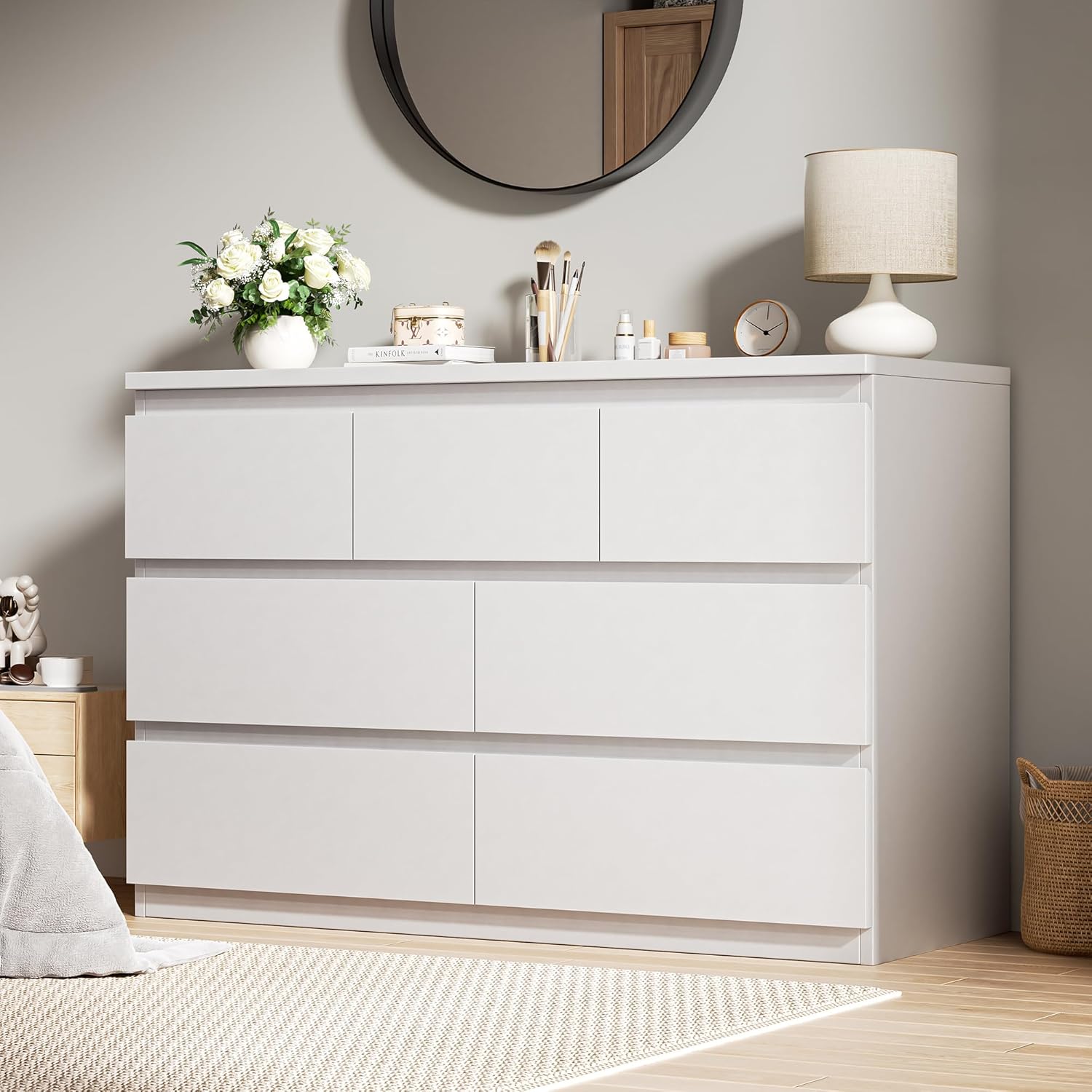 Jocoevol Modern White 7 Drawer Dresser for Bedroom, Simply Chest of Drawers, Wood Storage Dresser with Deep Drawers for Living Room Hallway Entryway, White