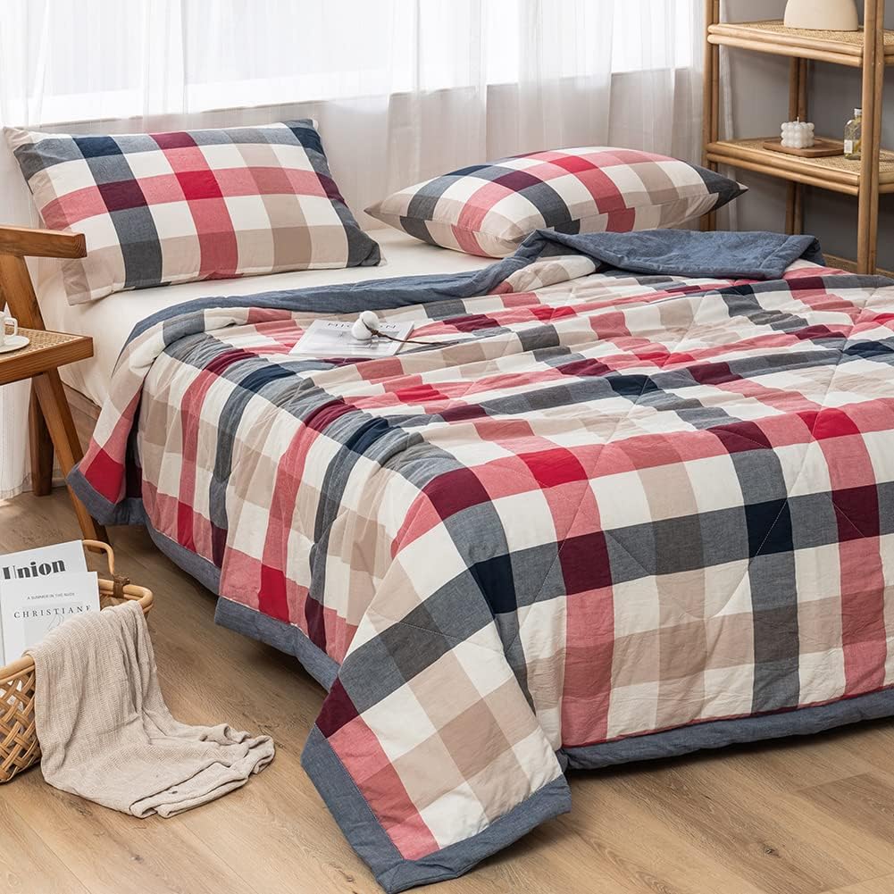 NTCOCO Summer Lightweight Comforter Set,Thin Quilt,100% Washed Cotton,Machine Washable,Soft Comfy Breathable Can Sleep Naked(King,Black and Red Grid