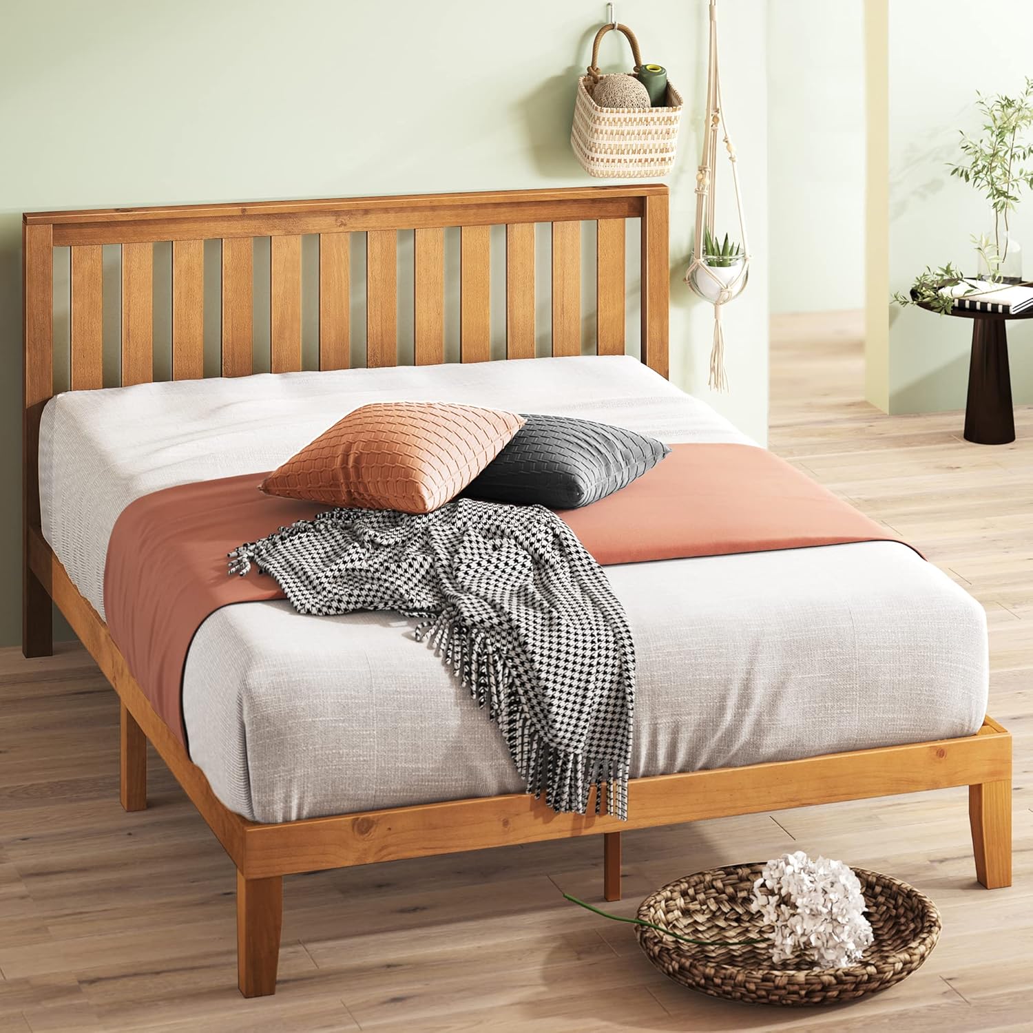 Zinus Alexia Wood Platform Bed Frame with headboard, Solid Wood Foundation with Wood Slat Support, No Box Spring Needed, Easy Assembly, Rustic Pine, King