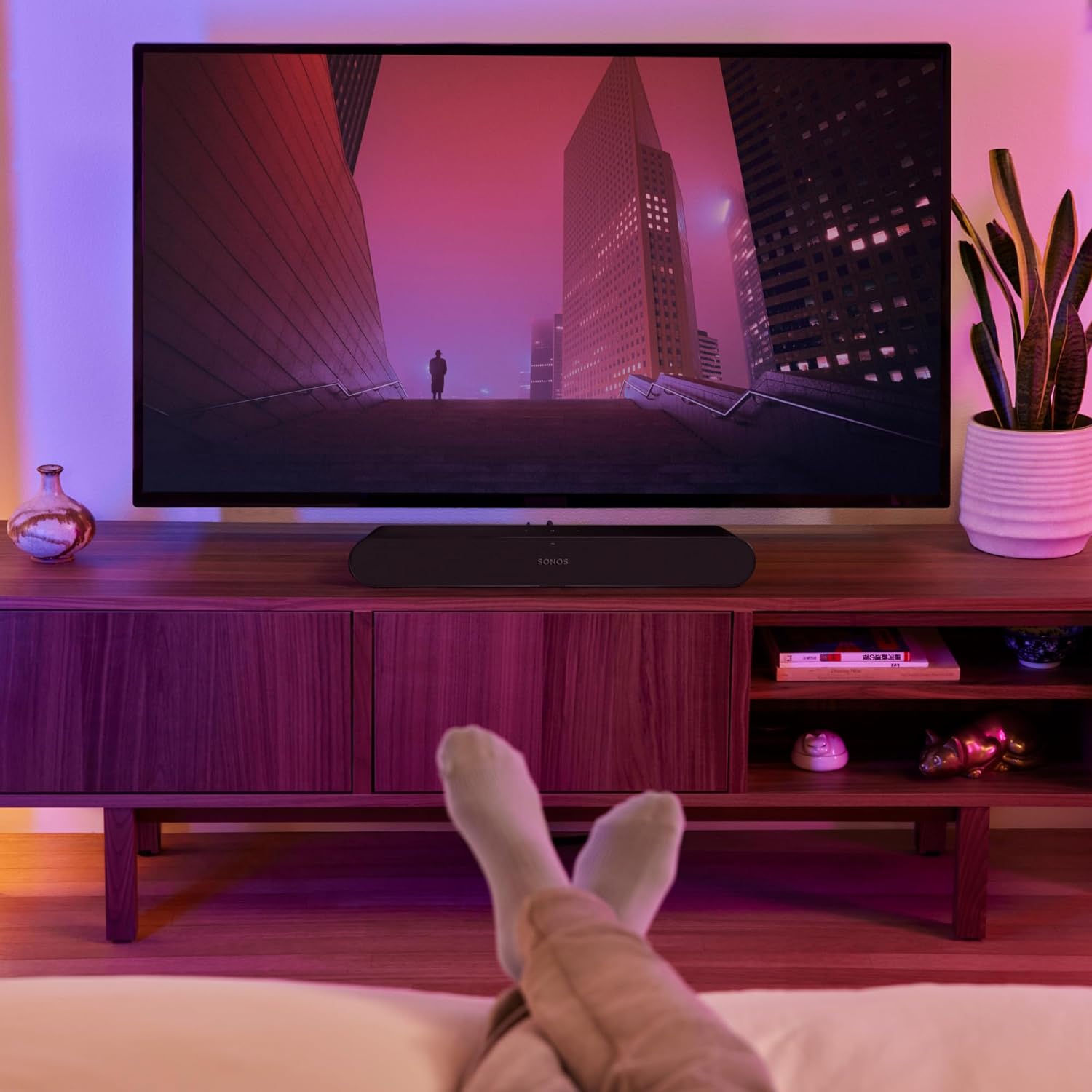 Sonos Ray - Compact Soundbar for TV and Music - Black