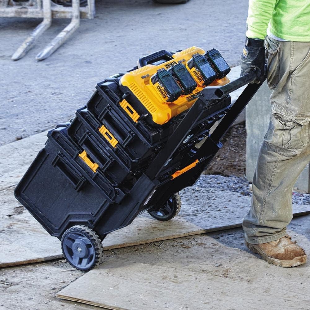 DeWalt DCB104 Battery 4 Inputs 10.8/12V/18V/54/8Ah