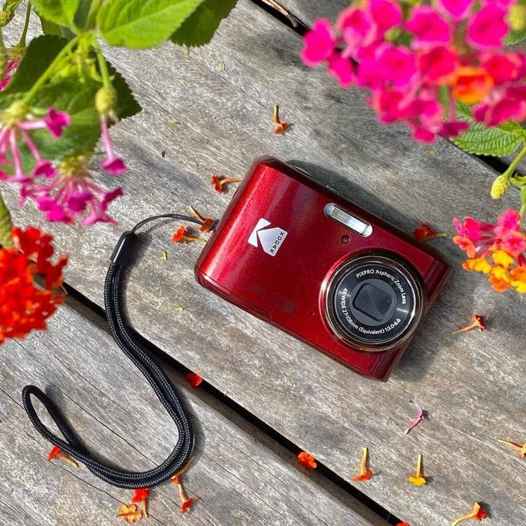 Kodak PIXPRO FZ45 Digital Camera, 16MP Point & Shoot with 4X Optical Zoom, 27mm Wide Angle, 2.7 Inch LCD, 1080p Video, Red