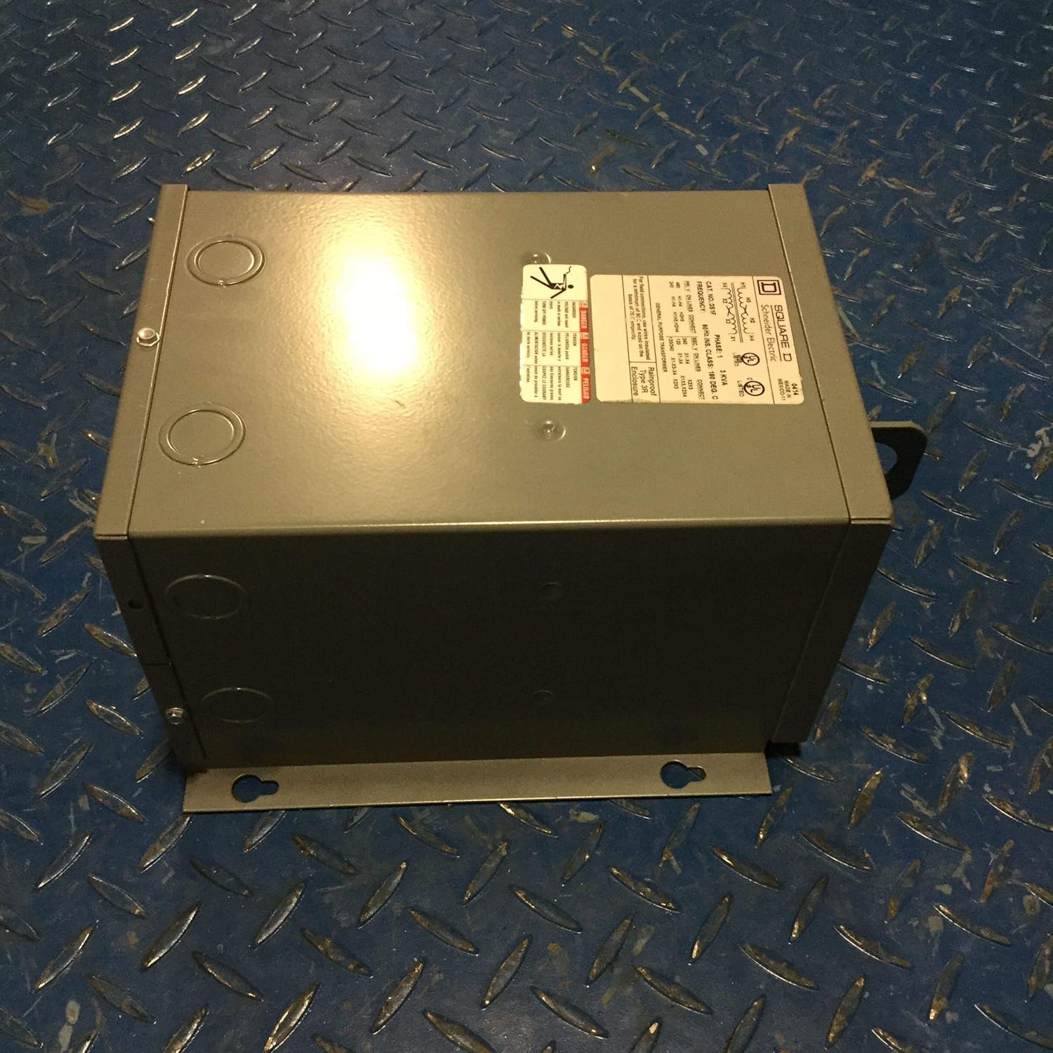 SCHNEIDER ELECTRIC Transformer Dry 3kVA 240X480V -120/240V 3S1F Transformer Dry 3kVA 240X480V-120/240V