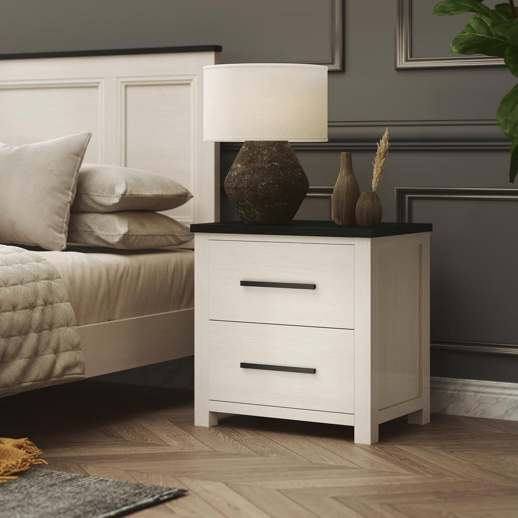 Roundhill Furniture Realynn 3-Piece Wood Bedroom Set, Queen Size Panel Bed with 2 Nightstands, Off-White Finish