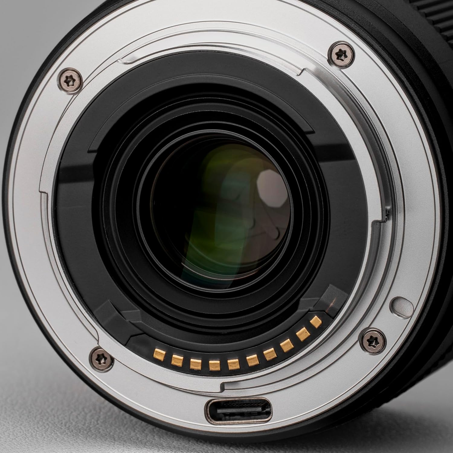 Viltrox 35mm F1.7 E, 35mm f/1.7 Lens for Sony E Mount Auto Focus Prime Lens Compatible with E-Mount Mirrorless Camera ZV-E10 II EV10 a6700 a6600 a6400 a7c ii a7rv a7iii