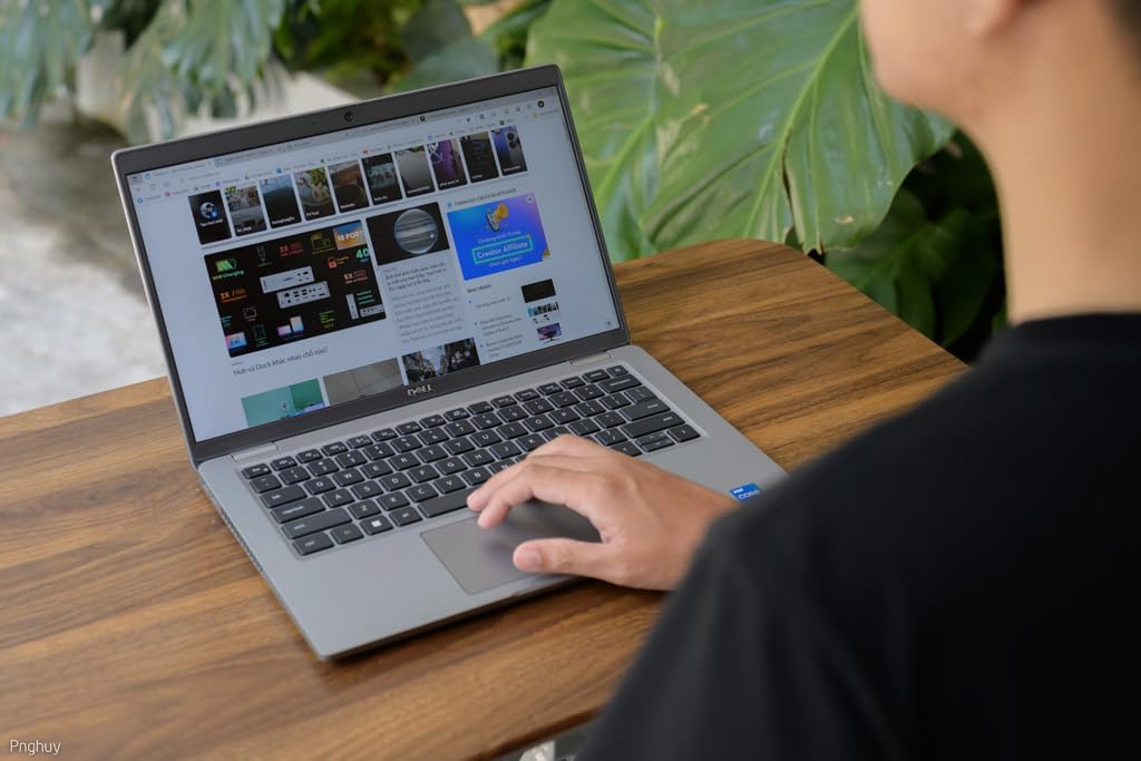 Dell Latitude 5521 15.6" Business Laptop Computer, Core i5-11500H 6 cores @ 4.6 GHz Notebook PC, 16GB DDR4 RAM, 512GB SSD, Backlit Keyboard, HDMI, Windows 11 Pro (Renewed)