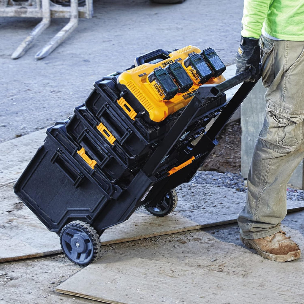 DeWalt DCB104 Battery 4 Inputs 10.8/12V/18V/54/8Ah